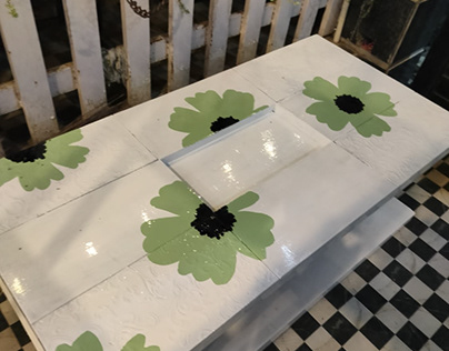 Self painted counter table