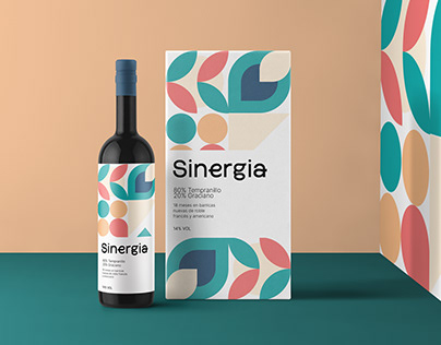 Sinergia wine label design