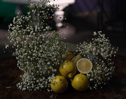 Lemon wedding arrangement