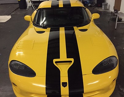 Yellow Viper – G2G Gloss Black Racing Stripes