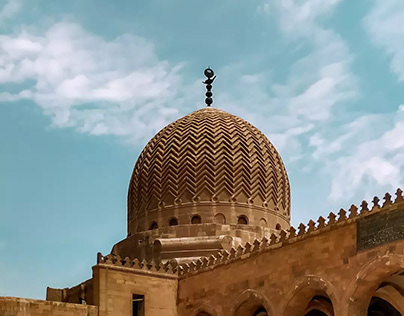 mosque of Sultan Faraj bin Barquq in the Mamluk desert