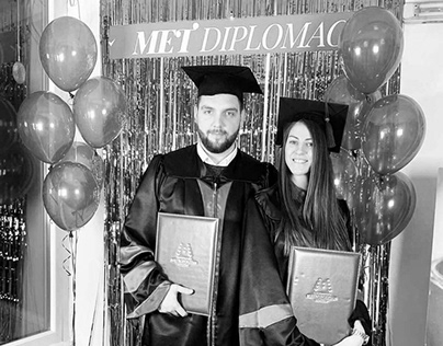 Graduation gowns, Metropolitan University