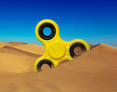 Spinner in desert