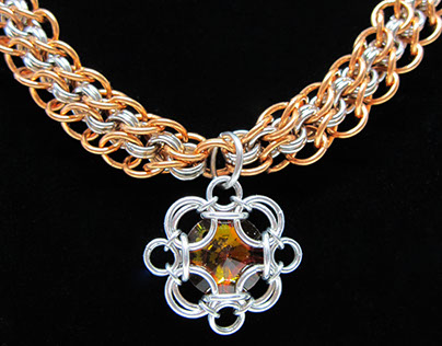 Abhainn necklace and crystal pendant