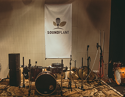 Логотип студии звукозаписи "SoundPlant"