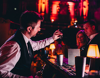 Party Like a Pro: Professional Bartenders for Hire