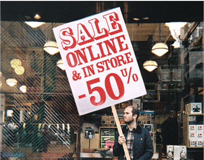 Urban Outfitters: SALE Campaigns