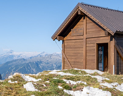A Glimpse on the Dolomiti Di Brenta Trek