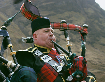 Specsavers 'Bagpipes'