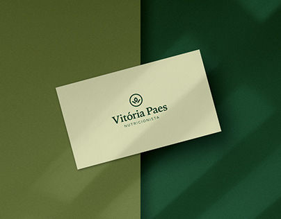 Vitória Paes Nutricionista // Logo
