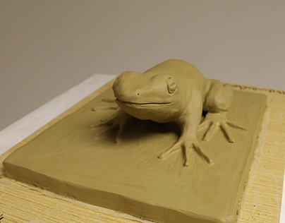 Frog sculpture, school work