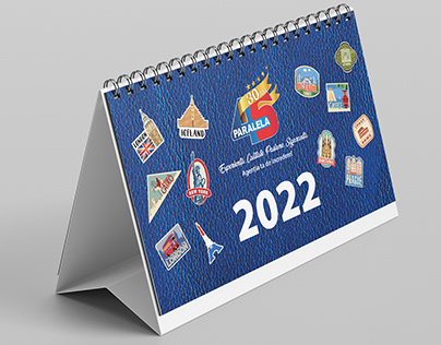 Spiral desk calendar 2022