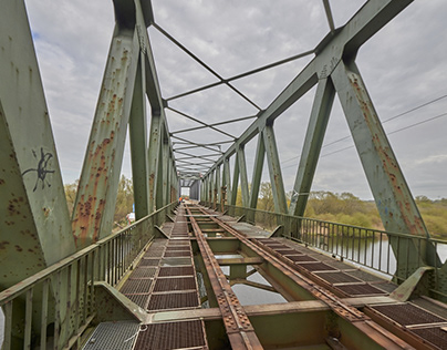 Einschub der Peenebrücke bei Demmin