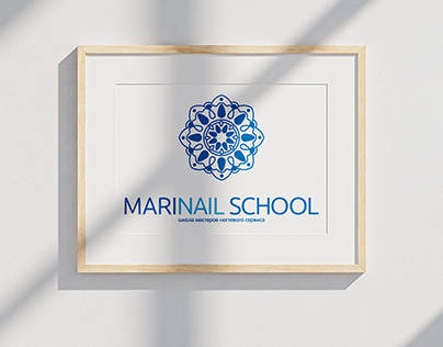 Логотип школы маникюра Marinail School