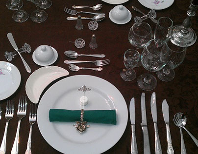 Four Main Table Service Styles of Fine Dining