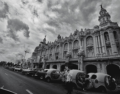 Havana in Grayscale