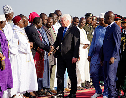 Bundespräsident Steinmeier besucht Gambia 2017