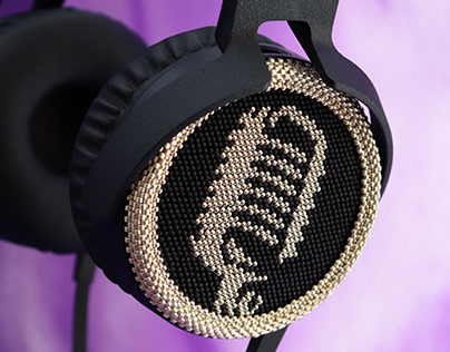 Headphoneas SONY with Handmade Beaded Decor