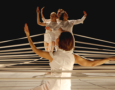 Contemporary dance performance "Klubas"