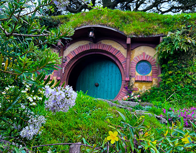 Lost in middle-earth, (New Zealand)