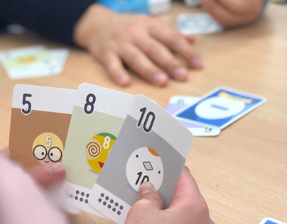 SUM! Cards – Train your math brain and creativity