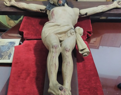 16th century wooden crucifix