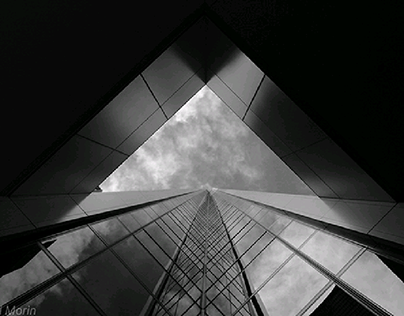 Triangles, trapezoids and vanishing points