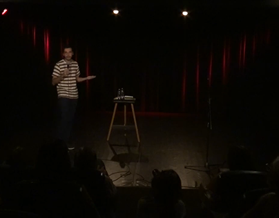 Actuação ao vivo de Stand Up Comedy - material original