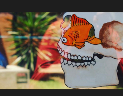 “A los peces dorados también les atraen los cráneos”