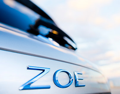 Renault ZOE | OOH     100% Electric. 100% Simple.