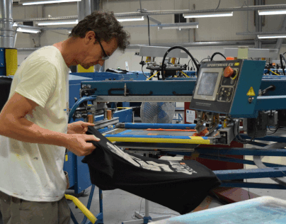 Screen printing black garments