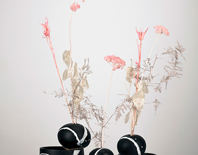Earth Vases en collaboration avec Hassan Echair