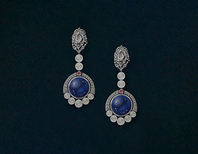 Gouache - Pearl and Diamond Earring