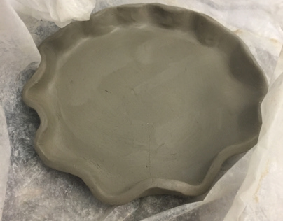 Ceramics 1: 4/25 Plate and glazing