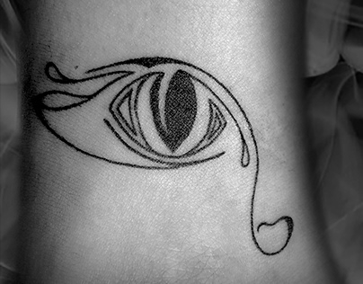 Cat eye tattoo