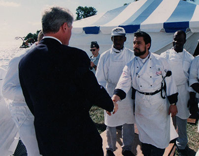 CHEF JOSE D. RIOS WITH PRESIDENT BILL CLINTON - SUMMIT