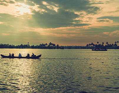 Alleppey Backwater Ride: Kerala