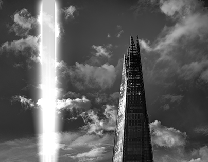 THE SHARD // Messages in the sky 😶‍🌫️