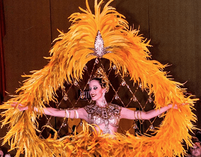 Las Vegas Showgirl Museum Honors a History of Glamour