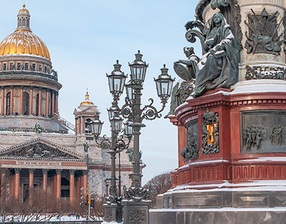 The Monument to Nicholas I & Saint Isaac's Cathedral