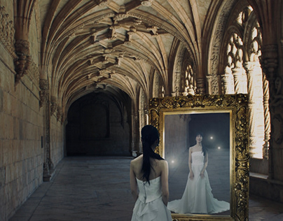 The Bride, the Mirror and the Wisps