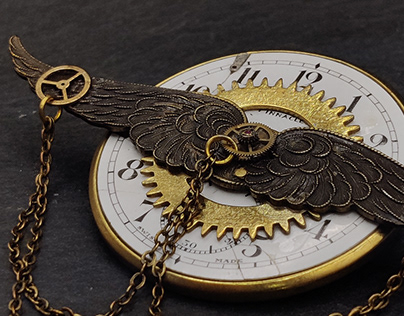Men's Brooches – where craftsmanship and style converge