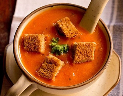 Crouton and tomato soup