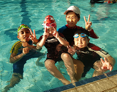 Kids swimming lessons Singapore