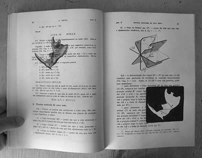 Sem título, desenhos sobre livro de geometria analítica