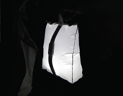 LIGHT BAG designed for travelers
