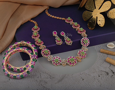 uncut diamond necklace set , product photoshoot