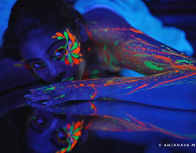 Project thumbnail - Neon Lights in Kolkata