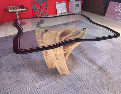 coffee table in wood & top glass