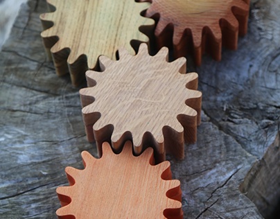 Wooden boxes cogs